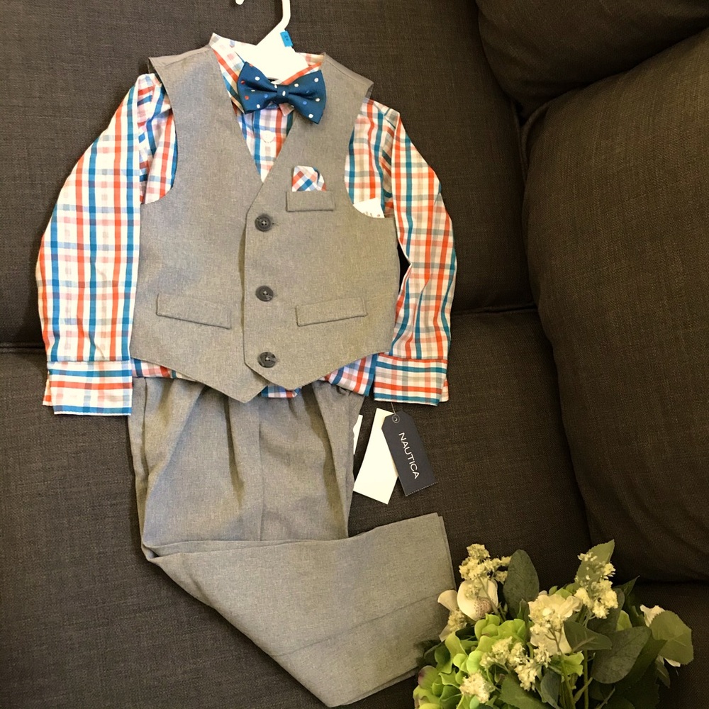 Nautica 24m Toddler/Boy 4-Piece Gray Suit Set with Vest and Bowtie